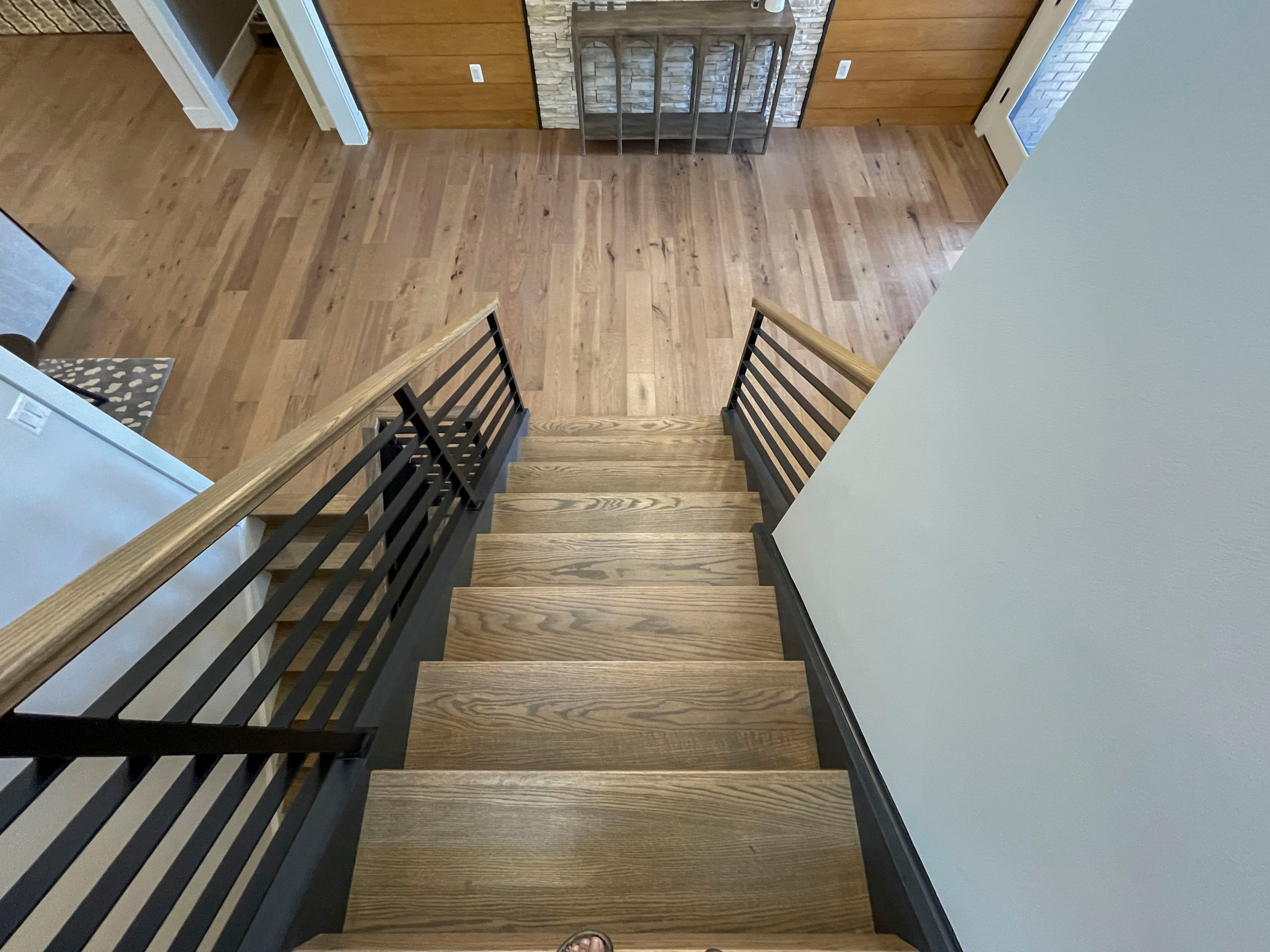 Project #113 | Freestanding Open-Riser Staircase with Twin Stringers