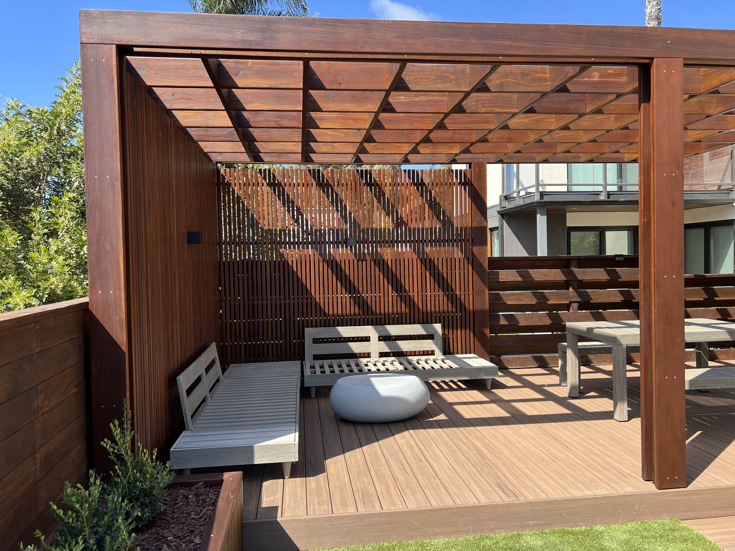 SOLANA BEACH MODERN MINIMALISM