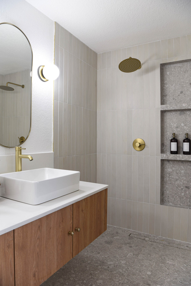 Photo inspiration: Lakehouse Getaway Scandinavian Bathroom Austin By Cemare Design Llc Photo Inspiration