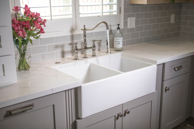 Austen Crisp White Fireclay 33" Double Bowl Farmhouse Apron Kitchen Sink