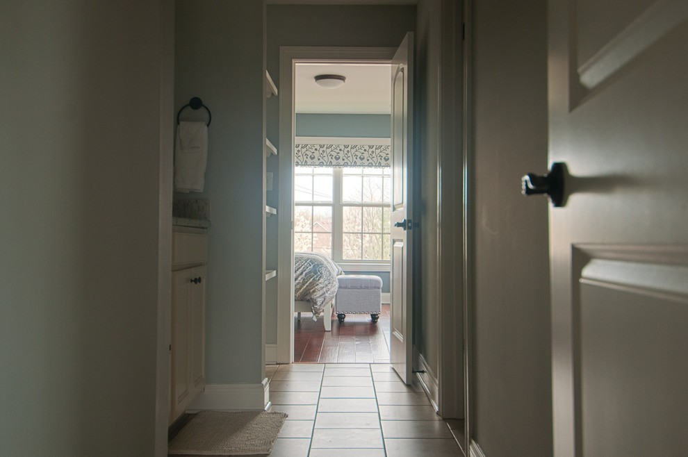 Home design - transitional home design idea