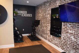 75 Most Popular 75 Beautiful Home Gym With Red Walls Ideas & Designs Design  Ideas For May 2023 | Houzz Nz