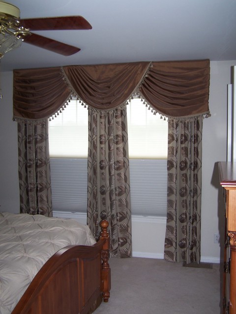 Valances traditional-bedroom