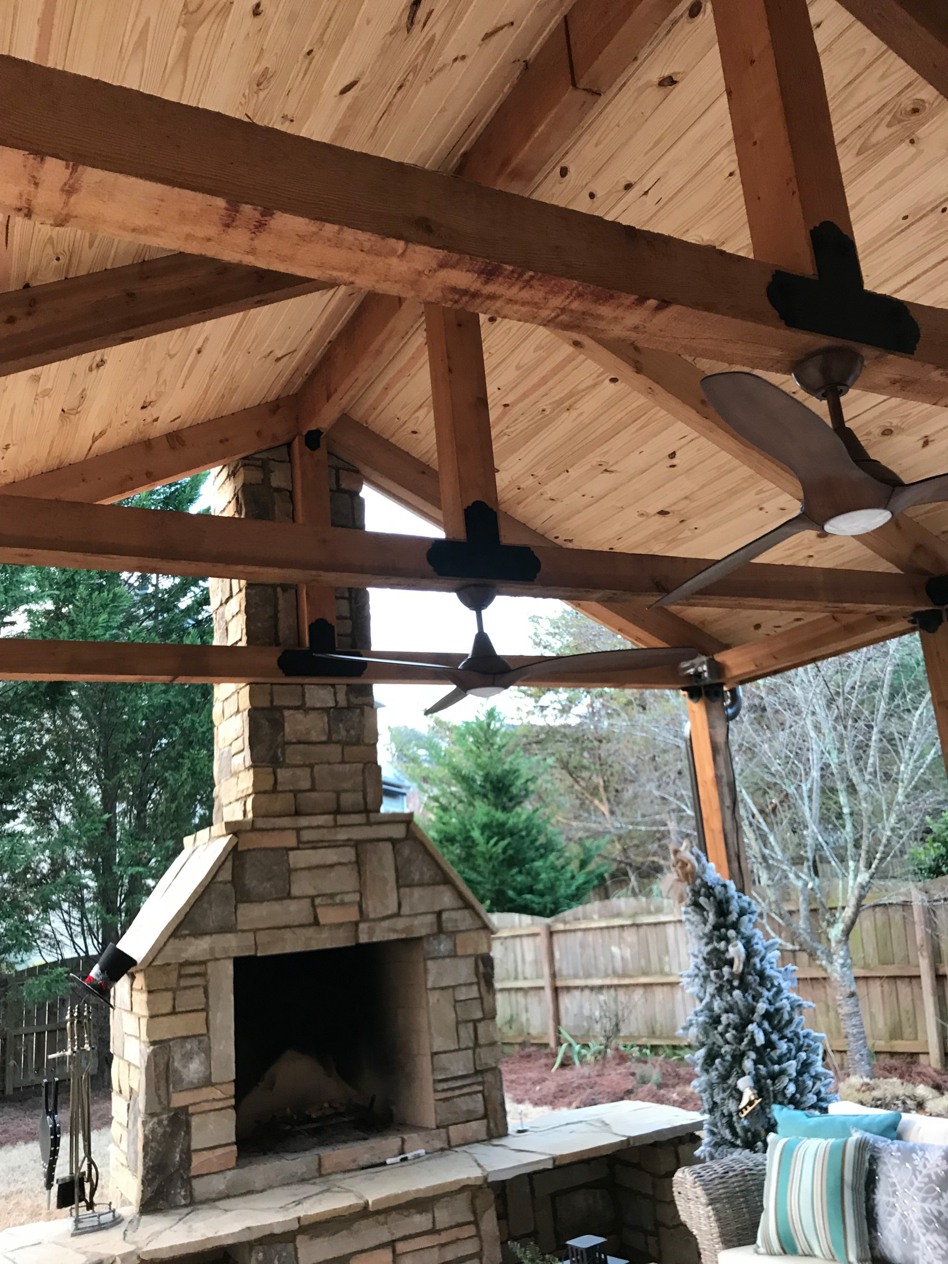 Outdoor living / Pergola