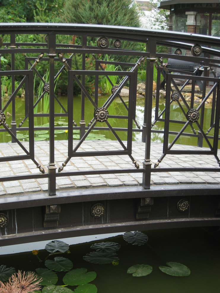 Мостик в классическом стиле