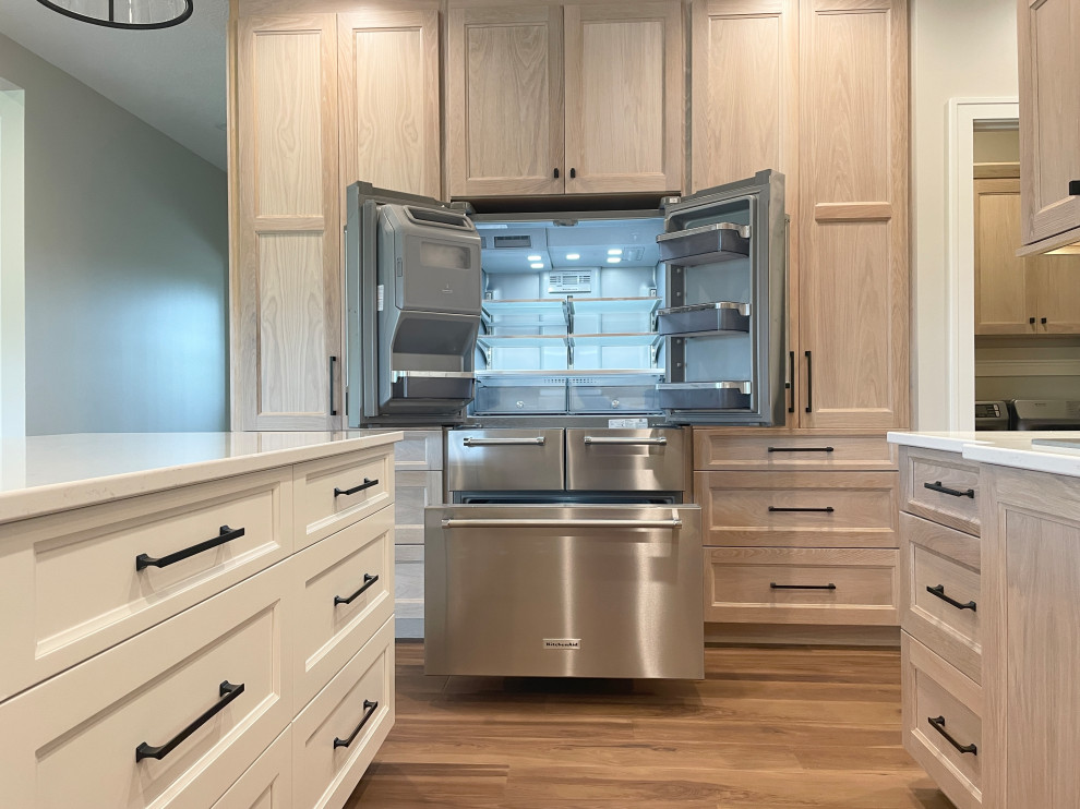 White Oak And Painted White Island Open Concept Kitchen Scandinavian   Home Design 