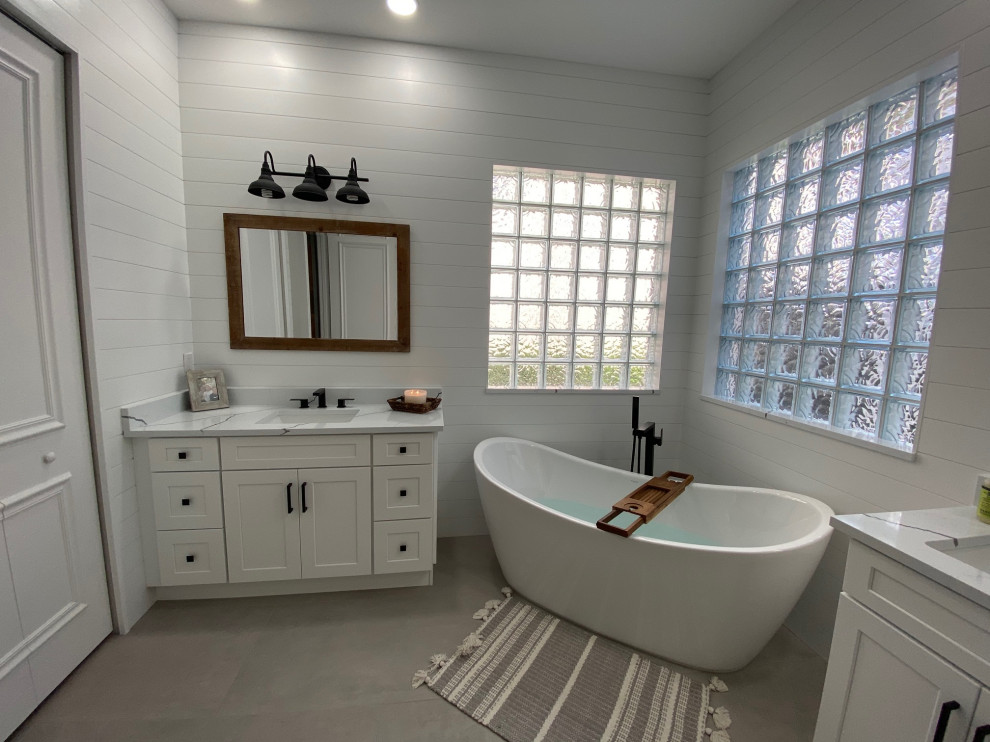 Balistrere Master Bathroom