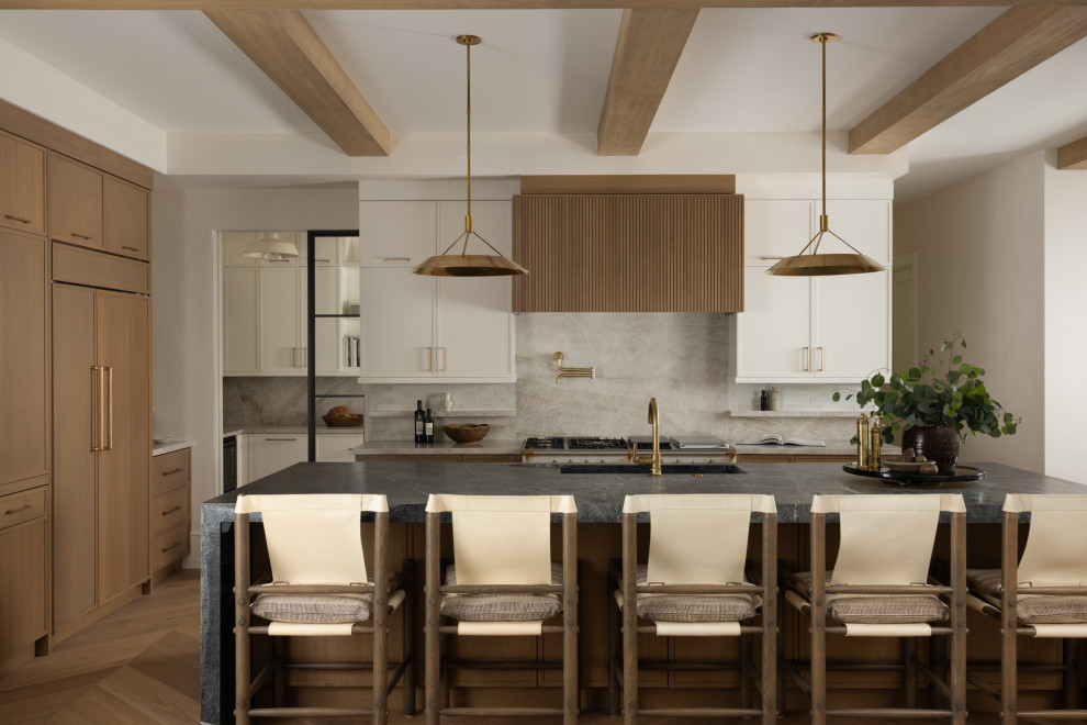 Transitional kitchen photo in Orlando