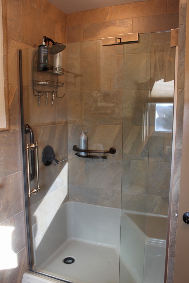 "F" Master Bath