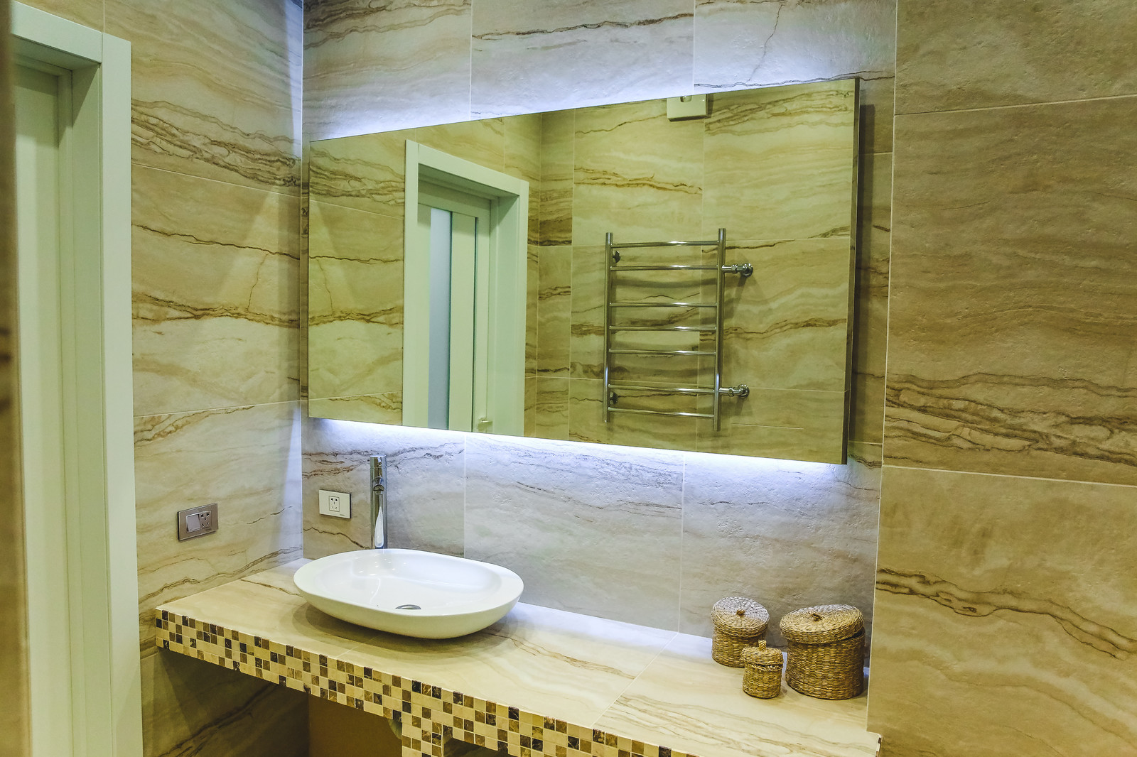 Дизайн двухкомнатной квартиры в стиле минимализм