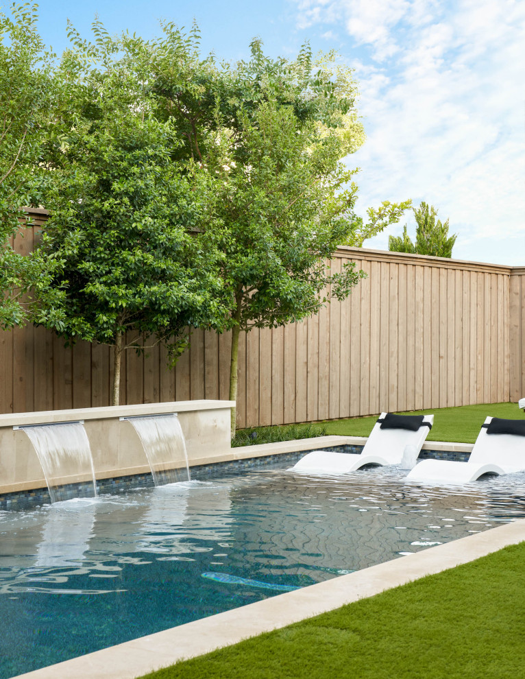 Example of a transitional pool design in Dallas