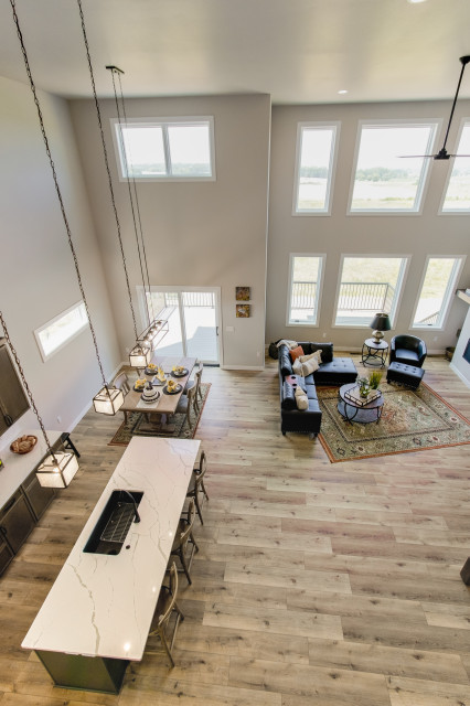 Modern Transitional Retreat klassisch-modern-wohnbereich
