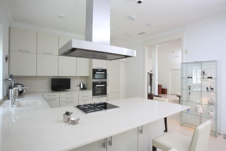 И было много воздуха и много много света