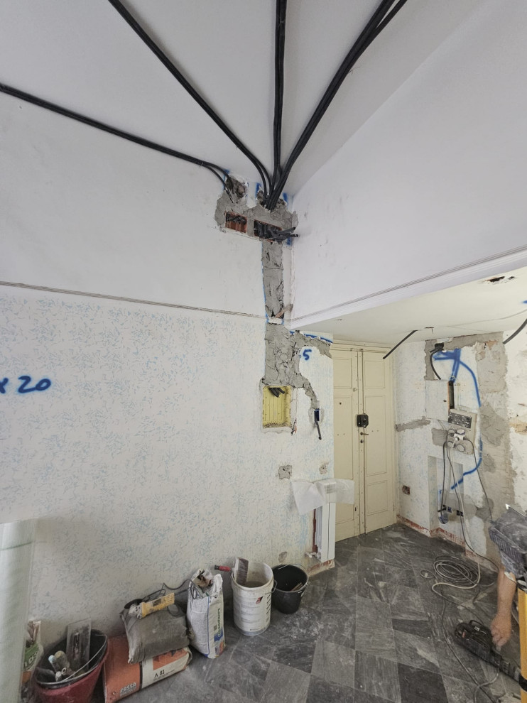 Ristrutturazione monolocale a Monti