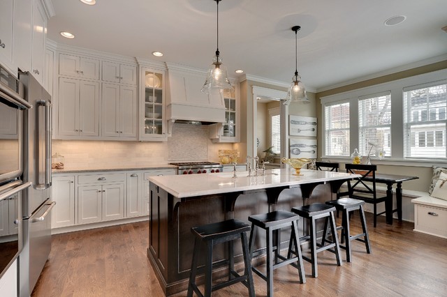 2013 Spring Parade Of Homes traditional-kitchen