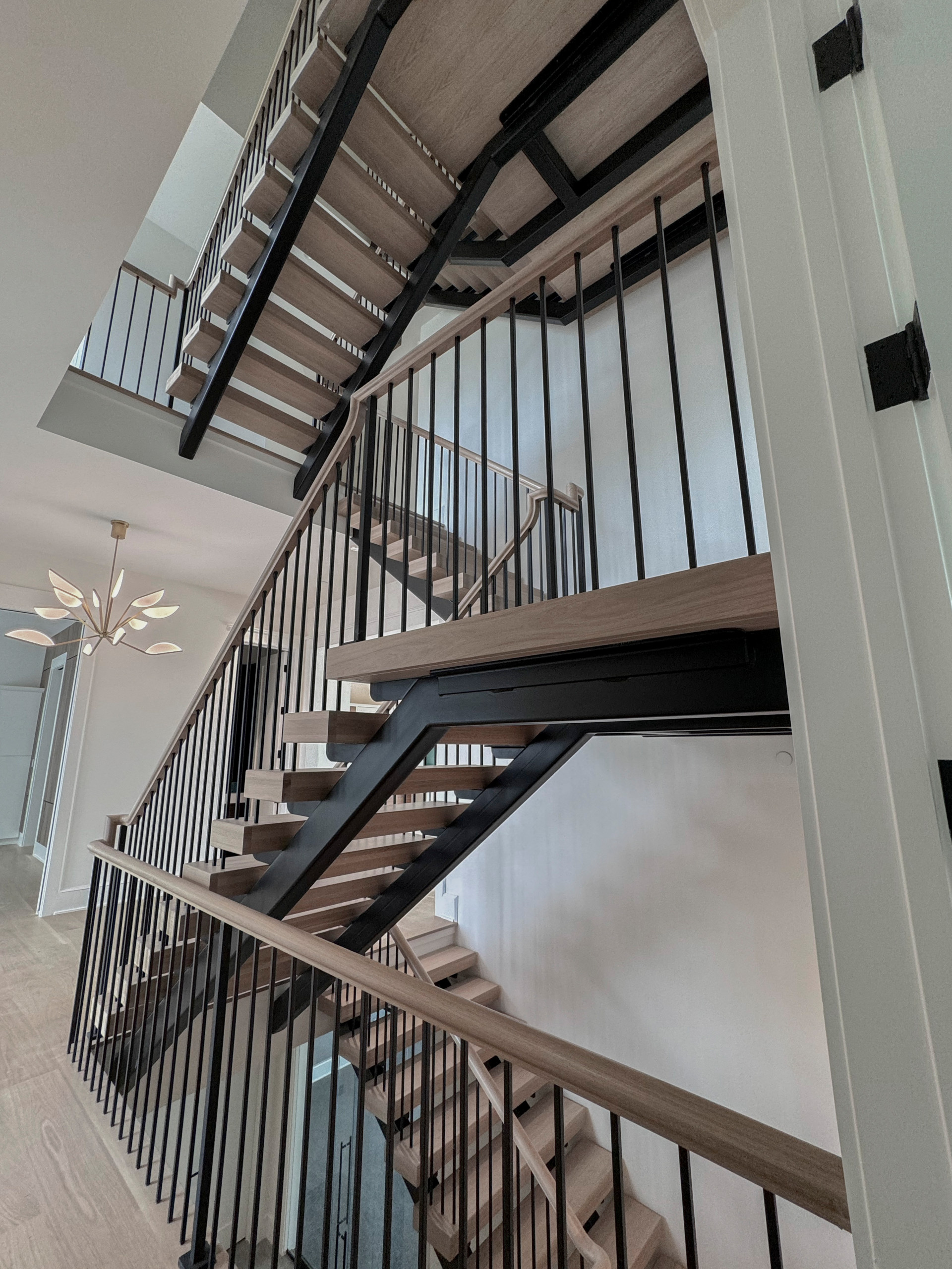 122_Modern Steel & Wood Floating Staircase, Arlington VA 22207