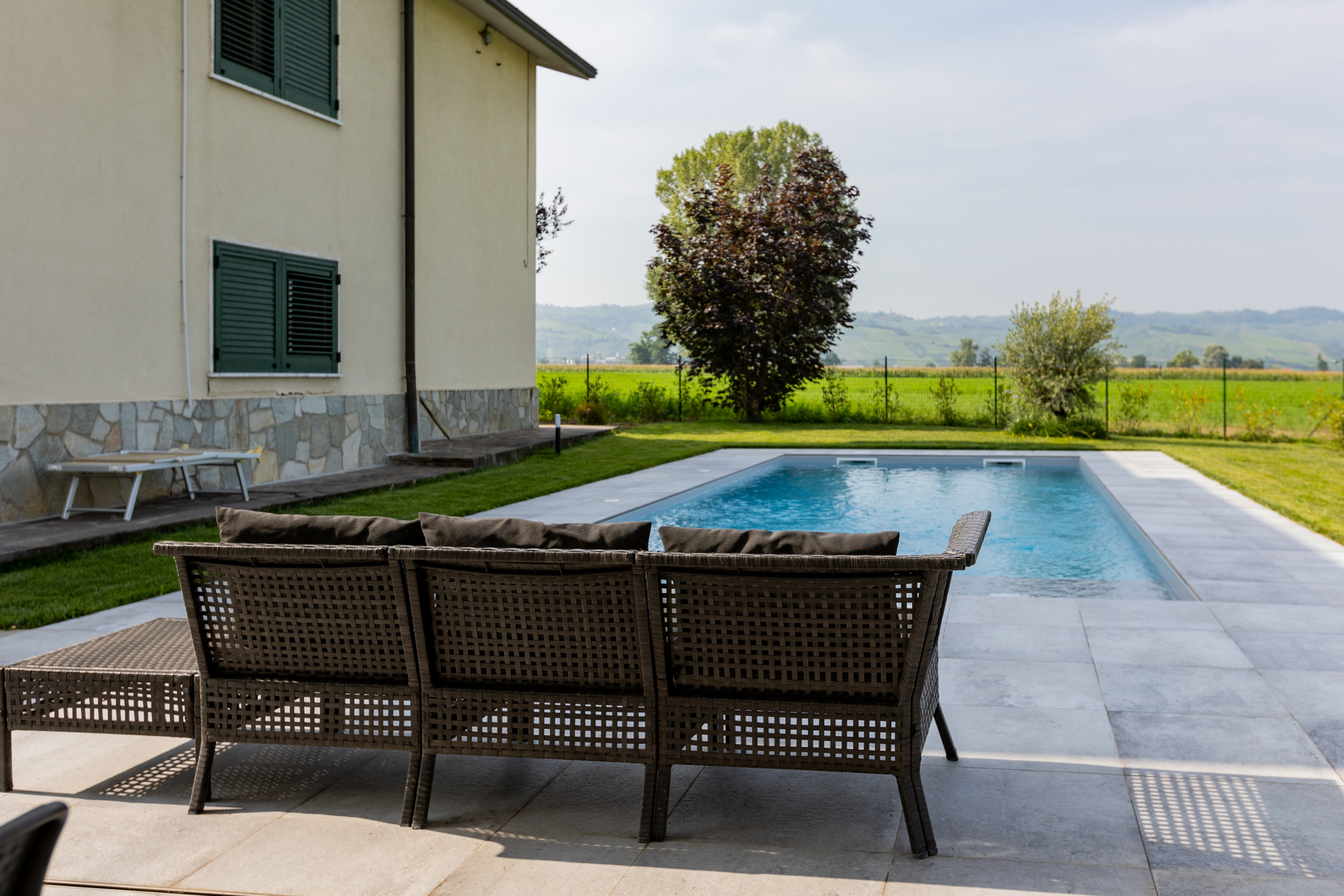Villa SM | Realizzazione nuova piscina esterna con portico