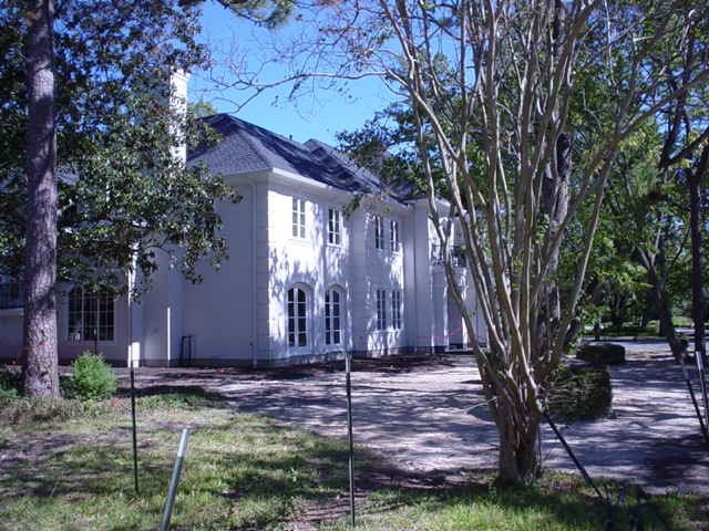 Hunters Creek Village French