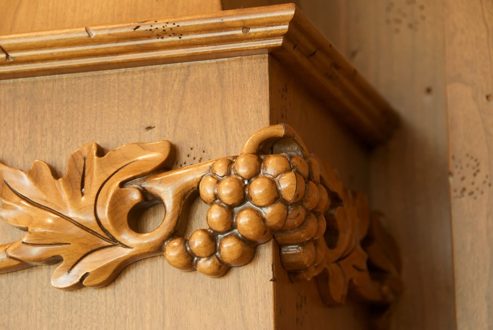 Williamsburg Cherry Kitchen with Black island