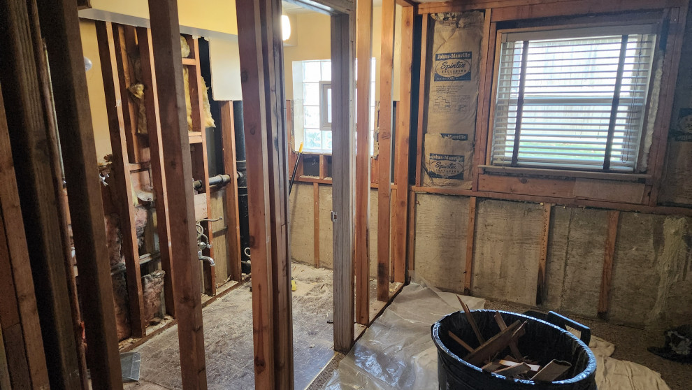 Retro Basement to Modern Family Haven - Palos