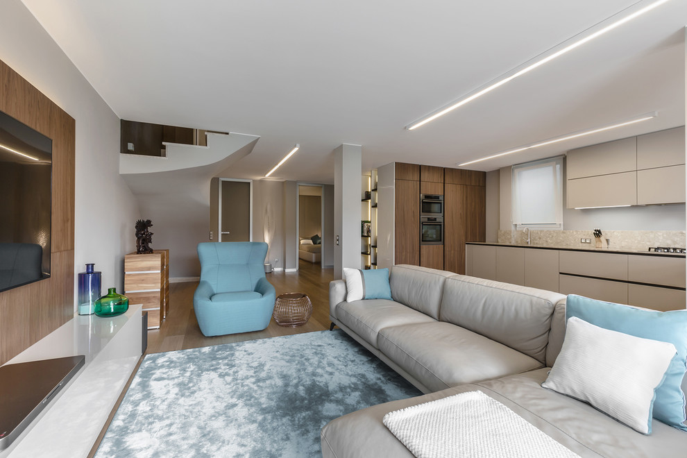 Cozy and spatious living room in villa on Cote d'Azur.