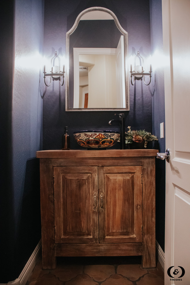 Home design - transitional home design idea in Phoenix