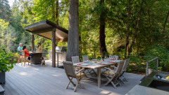 Designer’s Thoughtfully Redesigned Deck Supports Aging in Place