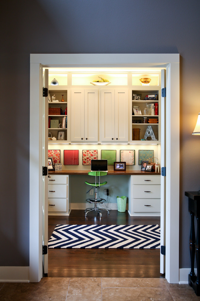 Home design - transitional home design idea