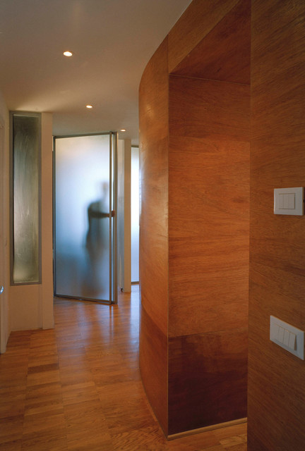 Twin flats modern-hall