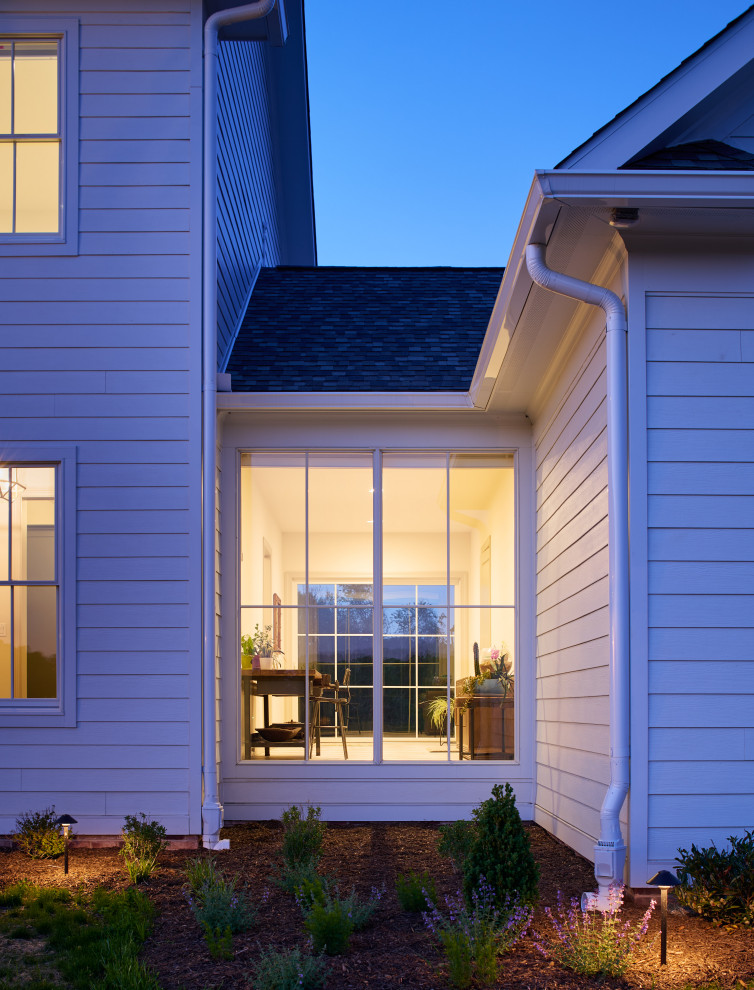 Example of a cottage hallway design in DC Metro