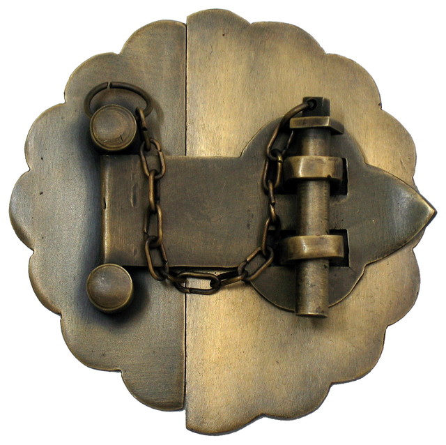 Latch With Scalloped Backplate
