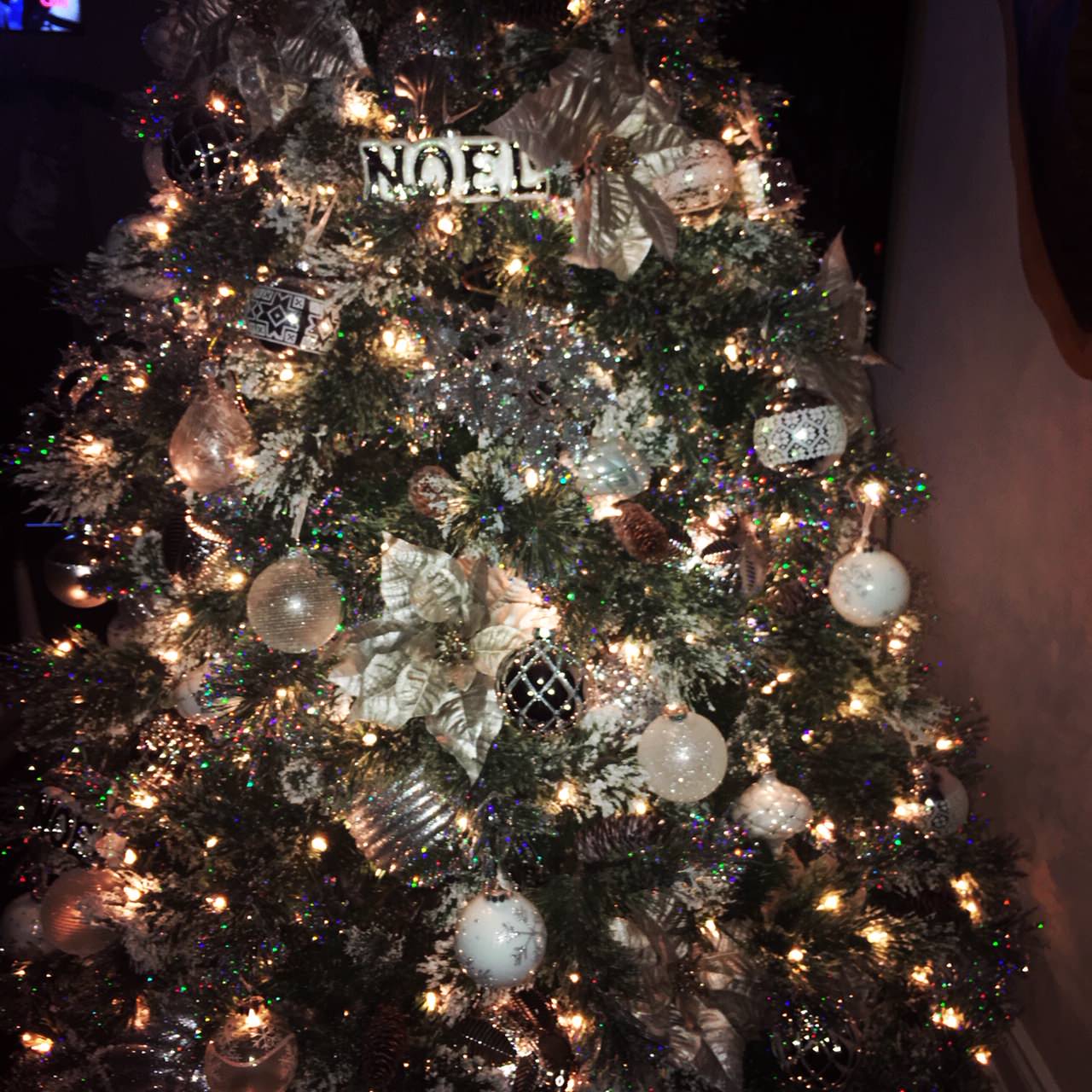 Inspiration-Client Christmas Decoration by Jill Rawson Designs