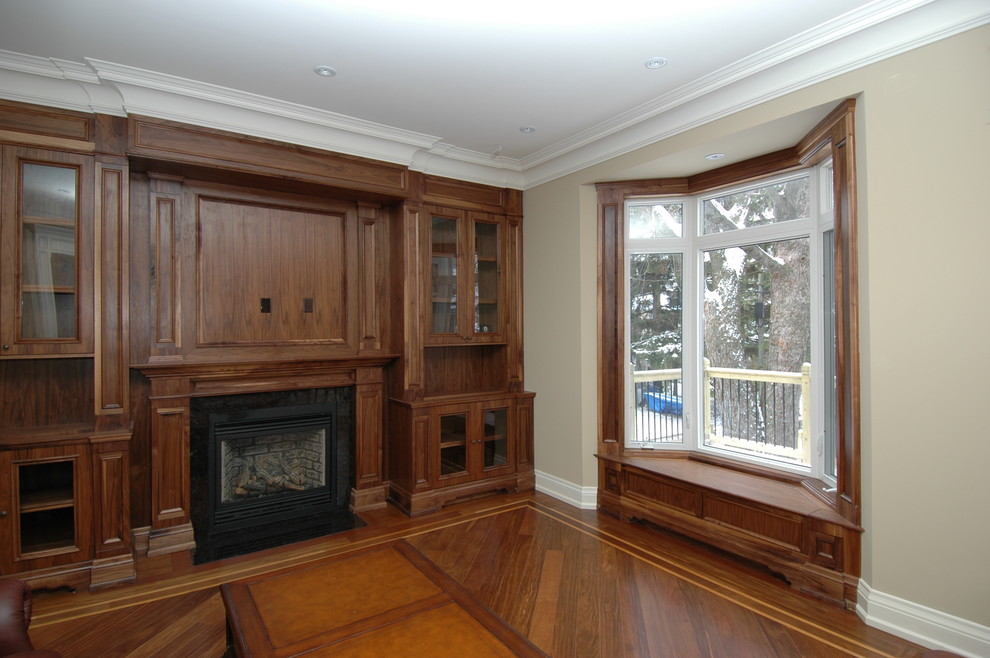 Inspiration for a transitional home design remodel in Toronto