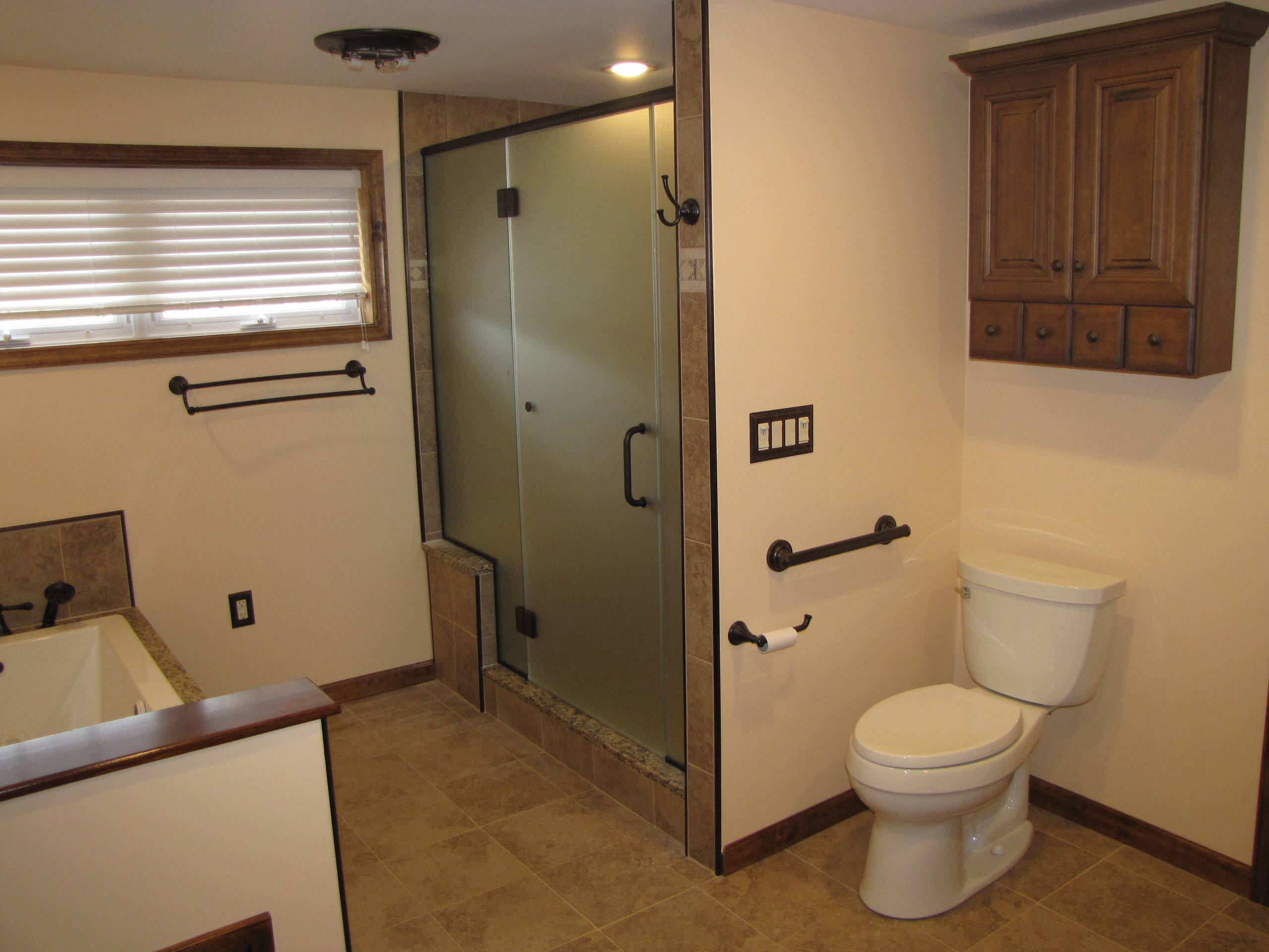Oil Rub Bronze Grab Bar - Photos & Ideas | Houzz