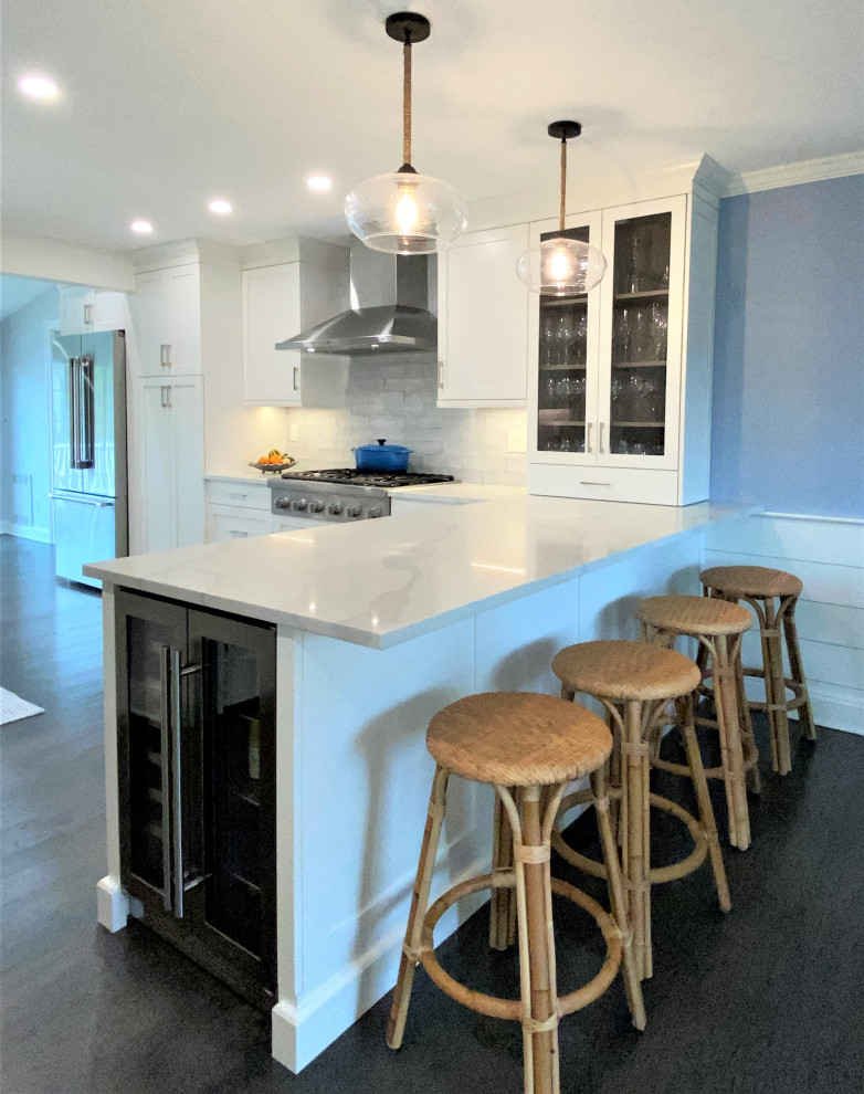 Inspiration for a transitional home design remodel in New York