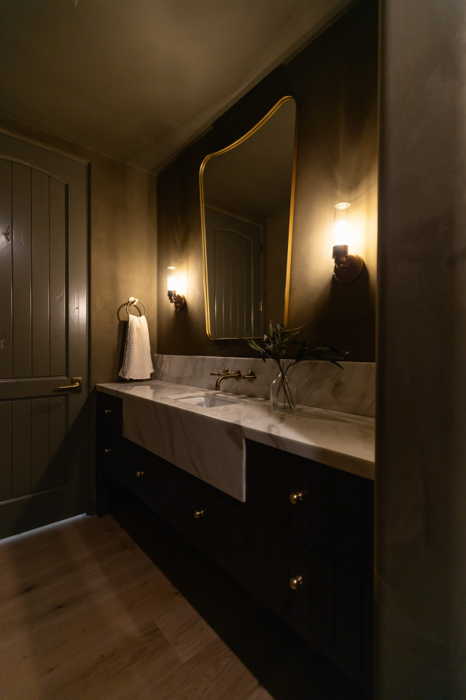 Home design - transitional home design idea in Phoenix