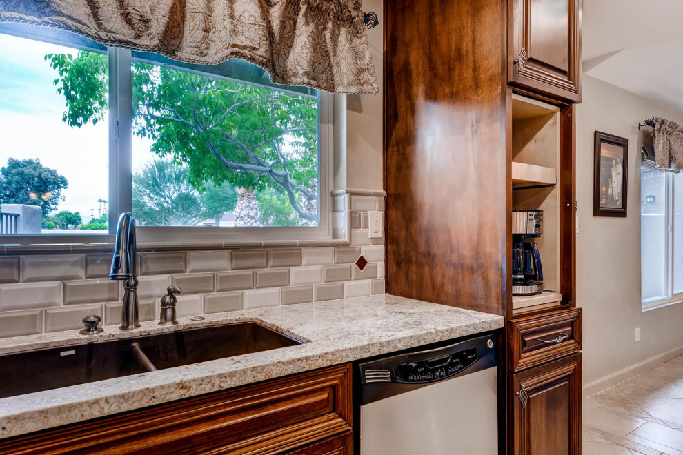 Traditional Kitchen