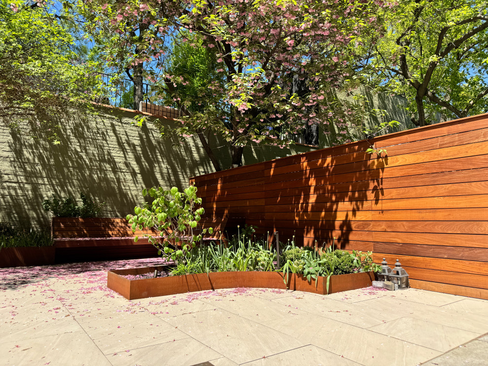 Brooklyn Heights Shady Garden