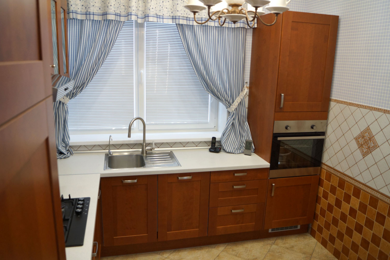 Дом в терракотовых тонах