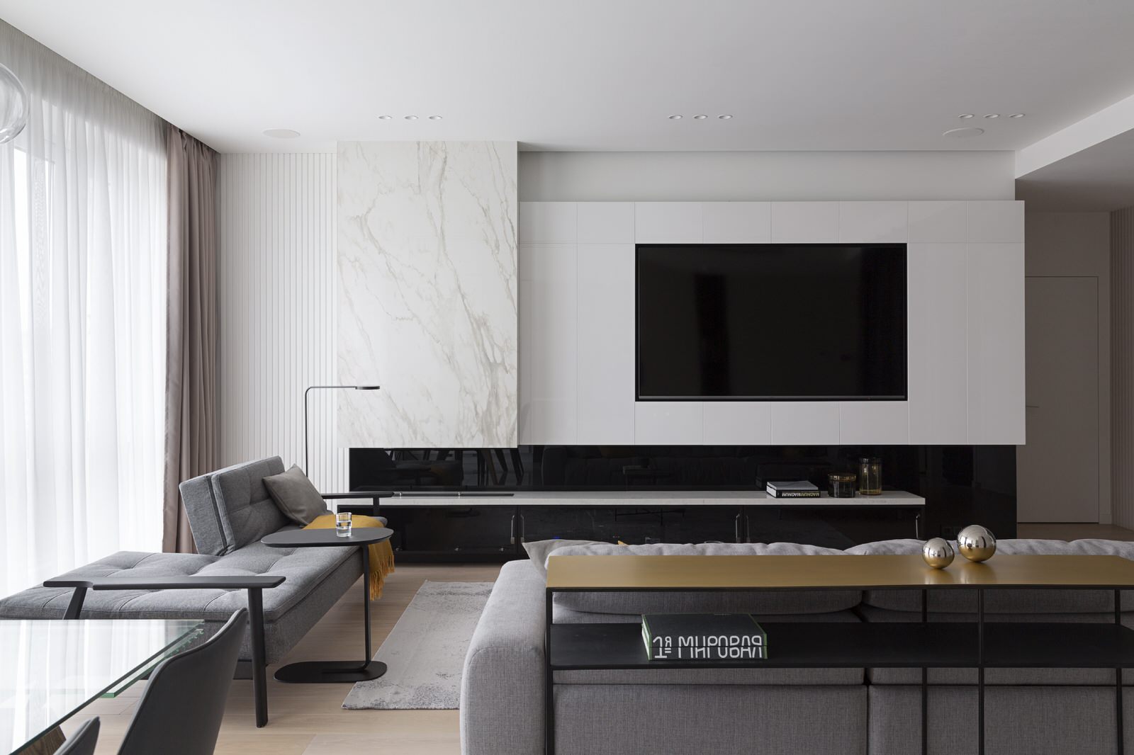 Публикация в "Интерьер+Дизайн" .Проект в ЖК Наследие