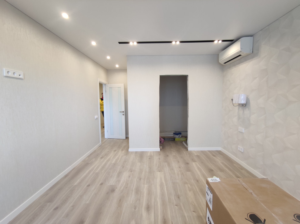 Гостиная с гардеробной