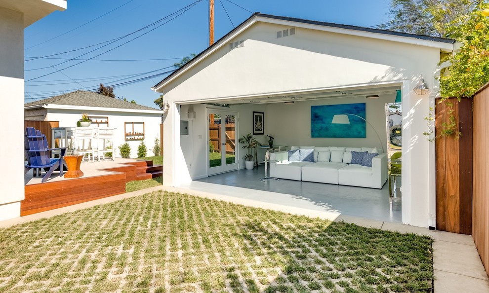 Photo of a beach style garage in Los Angeles.