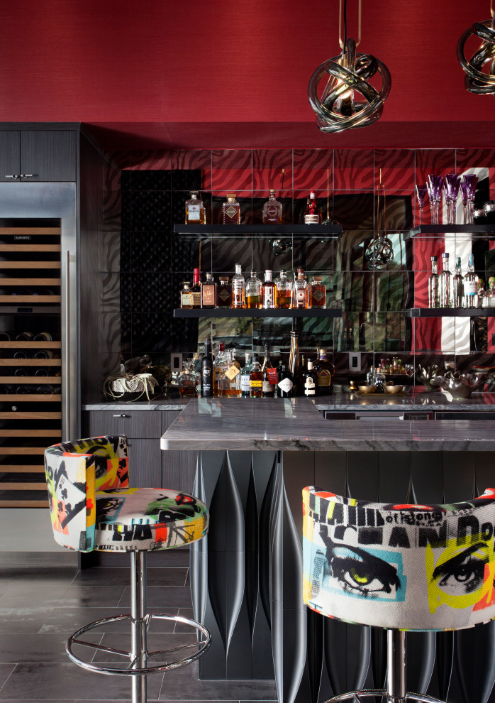 Contemporary home bar in Austin.
