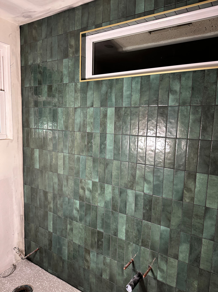 Bathroom accent wall | Long Beach
