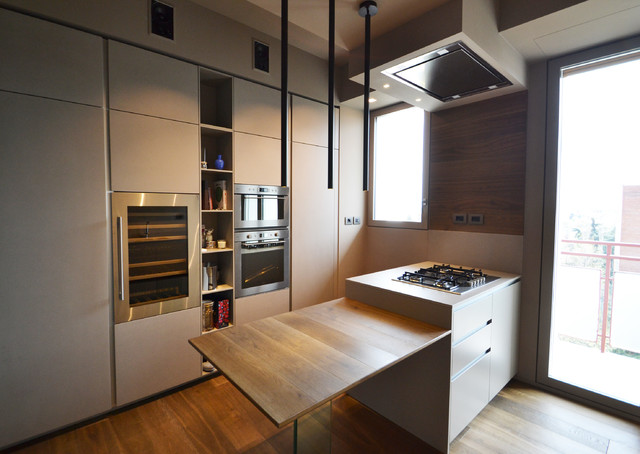 LA CUCINA &egrave; IL CUORE DELLA CASA contemporary-kitchen