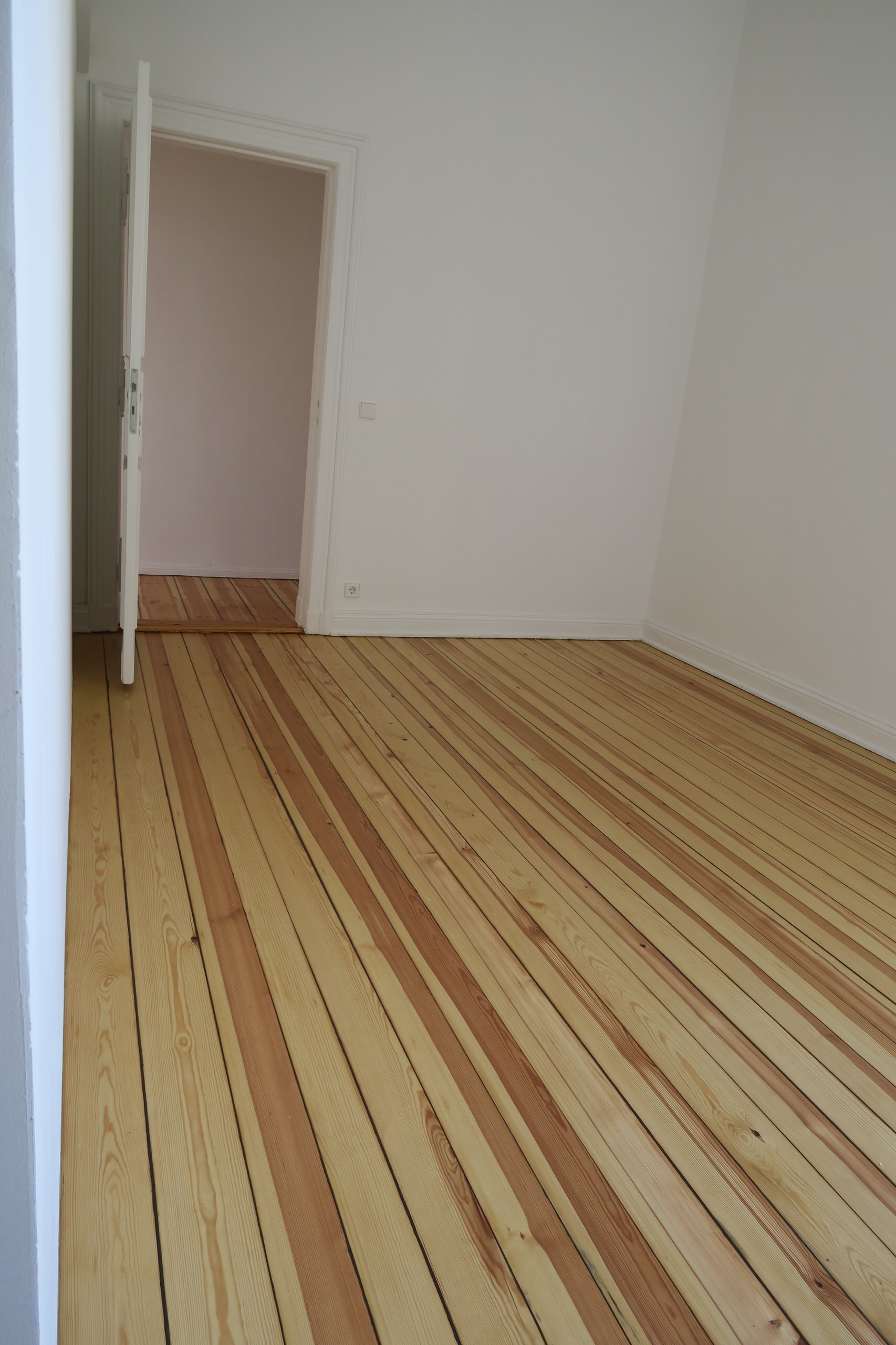 Mommsenstraße 1 Restaurierung Tafelparkett