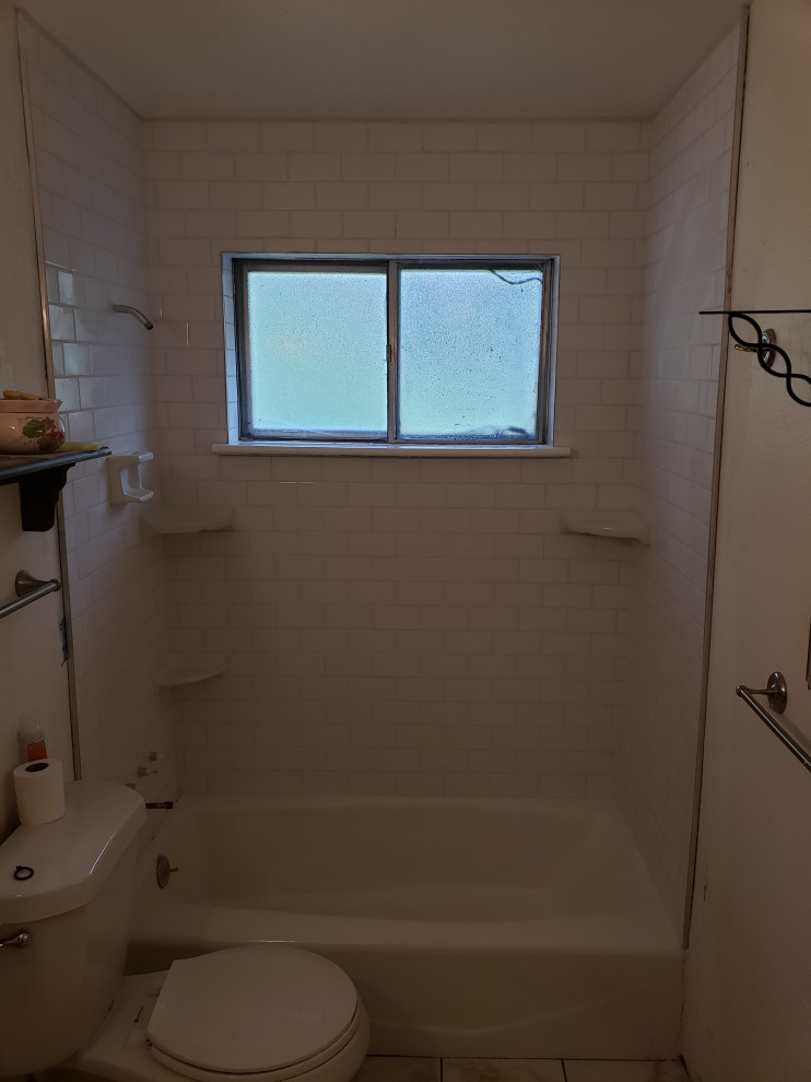 A Touch of Tradition with Subway Tile and a Calacatta Charm Floor