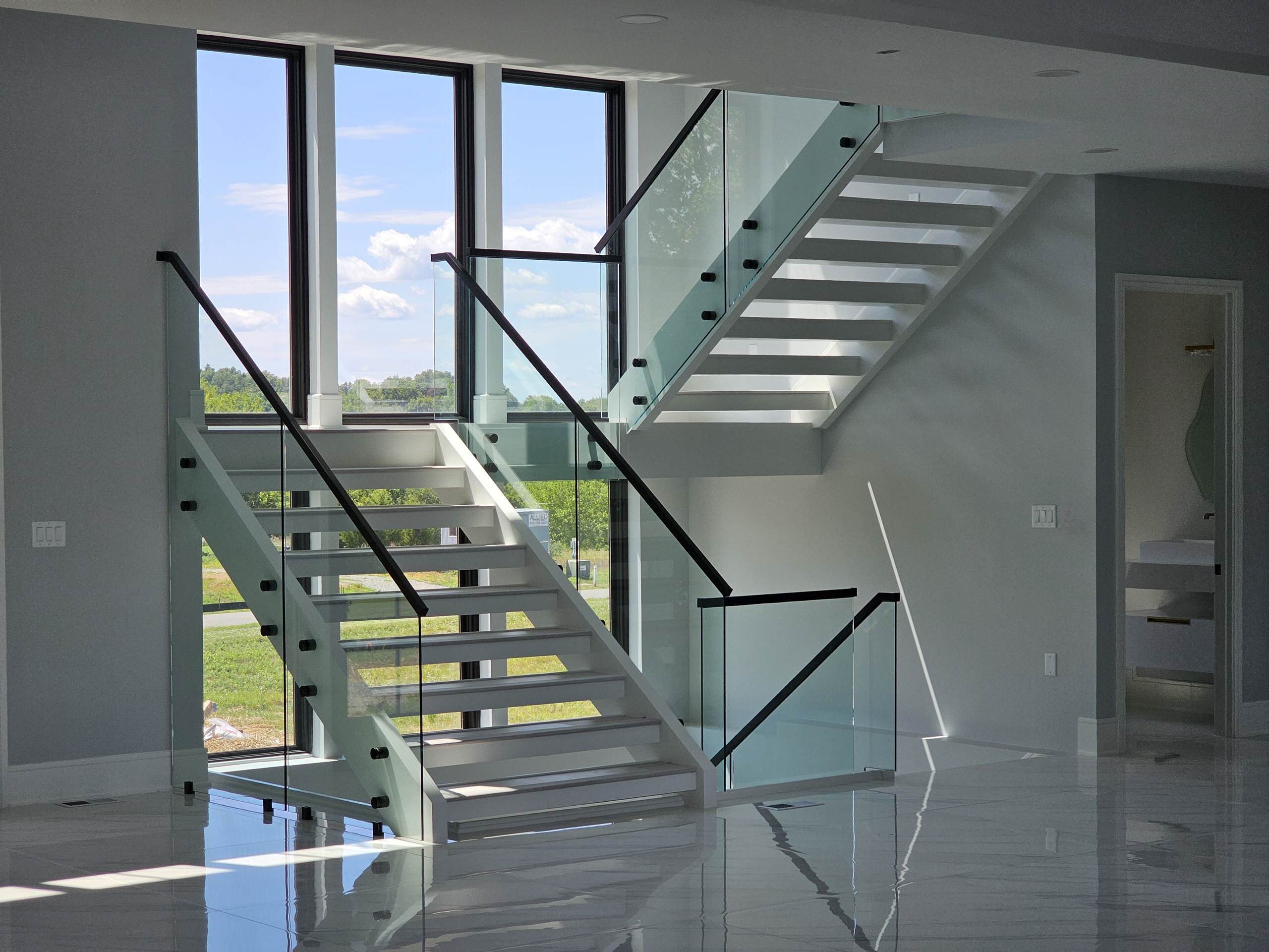 125_Modern Open Rise Stair with Glass Balustrade, Aldie, VA 20105