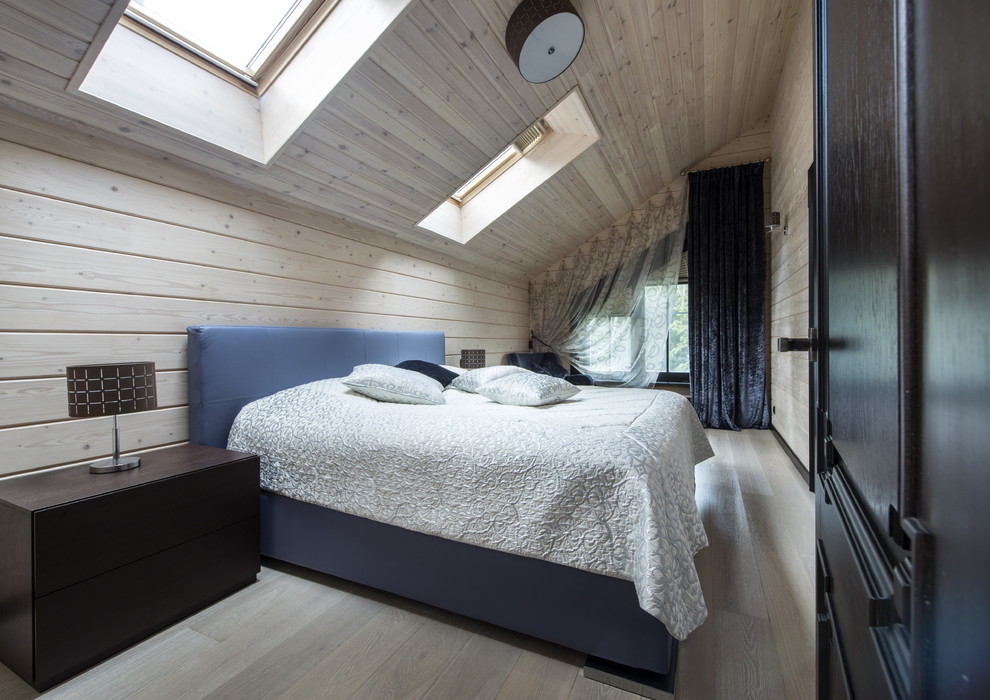 Под одной крышей