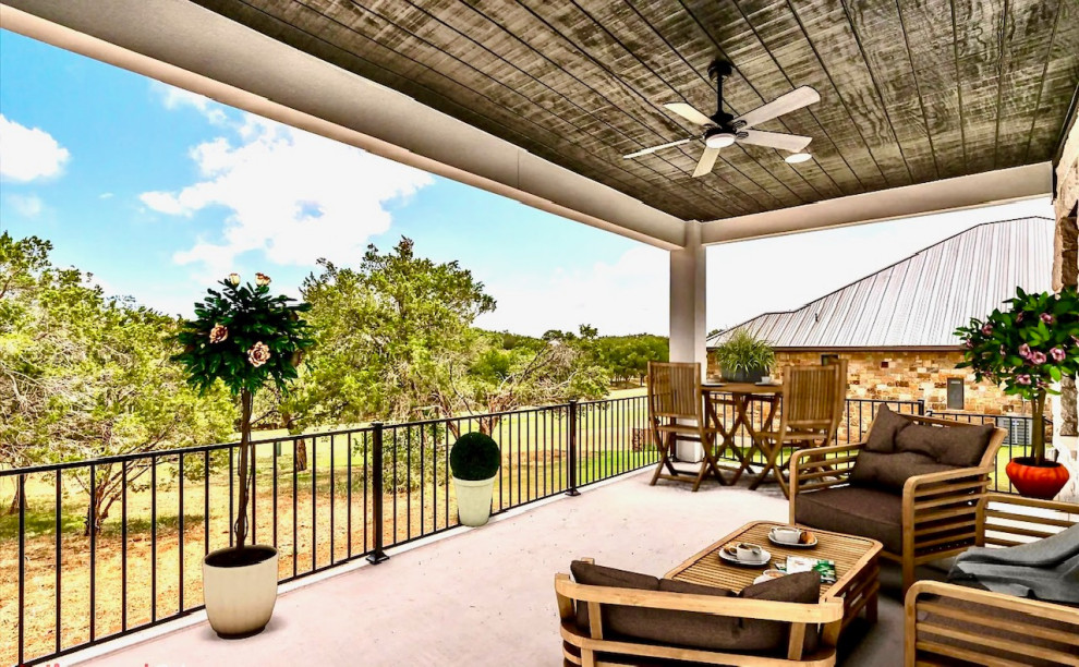 Hill Country Golf Course Contemporary
